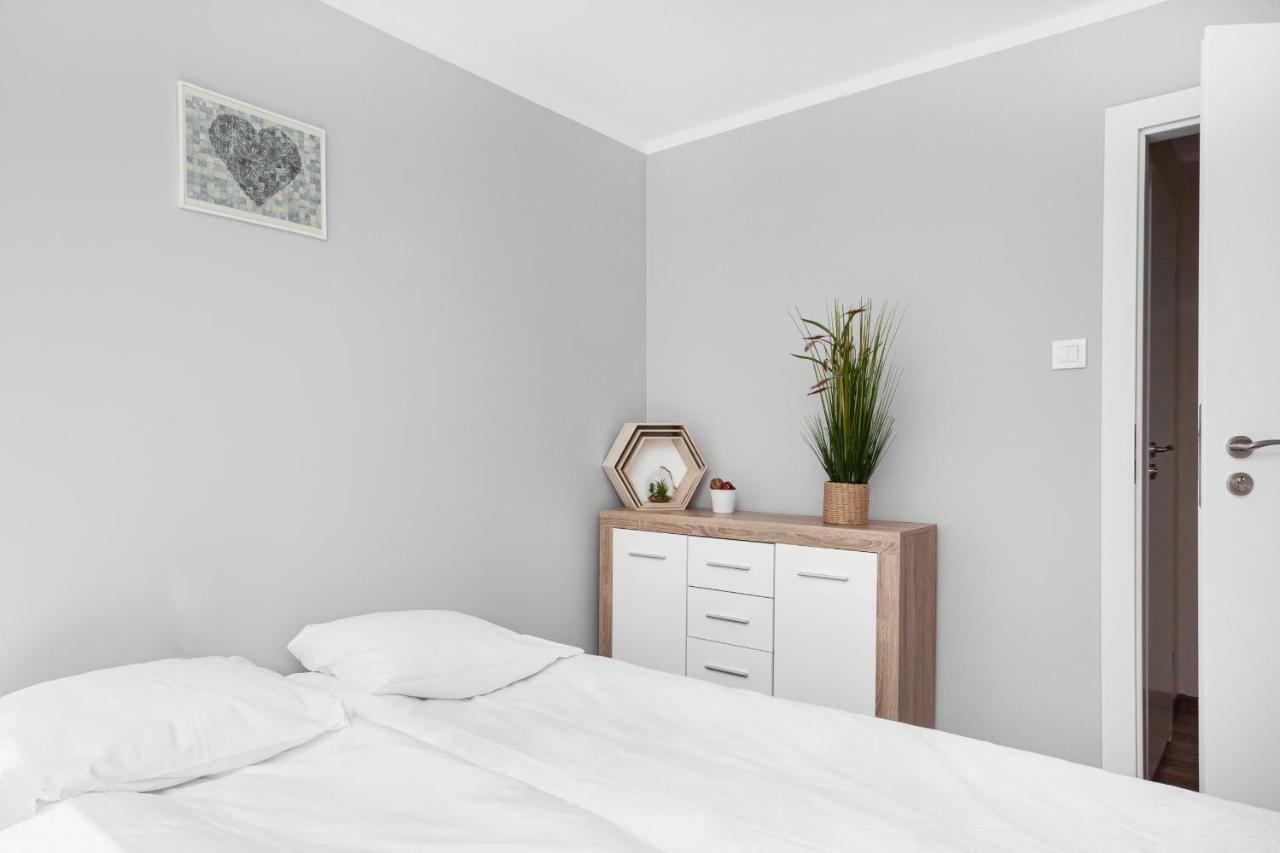 Apartments Warsaw Solidarnosci By Renters Εξωτερικό φωτογραφία